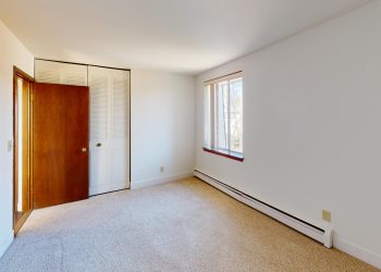 Oakland-Manor-Unit-329-2-Bed-1-Bath-Bedroom 3